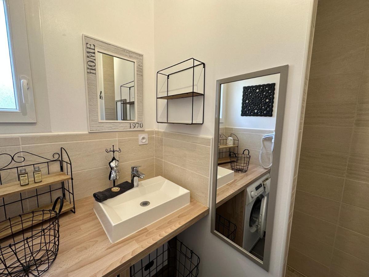Séjour Insolite Romantique SPA intérieur Privé Offre Premium Tout Inclus Le Vigan  Extérieur photo